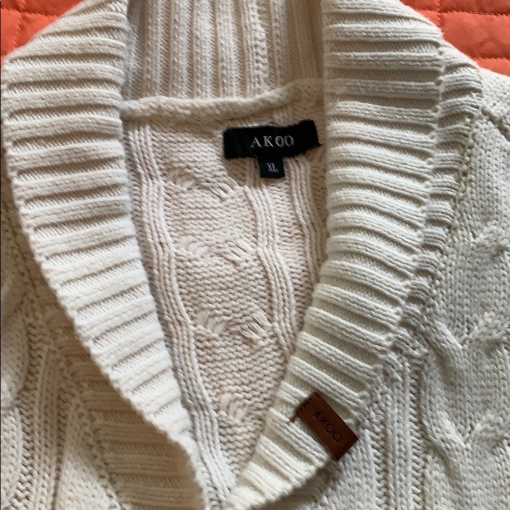 Men’s akoo cardigan excellent condition